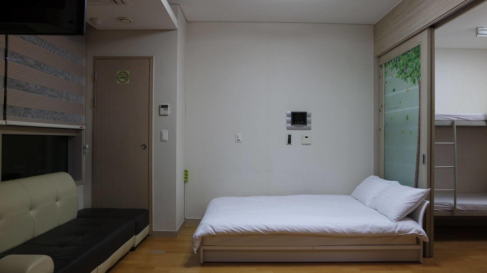 Hostel Coco Seul Dış mekan fotoğraf